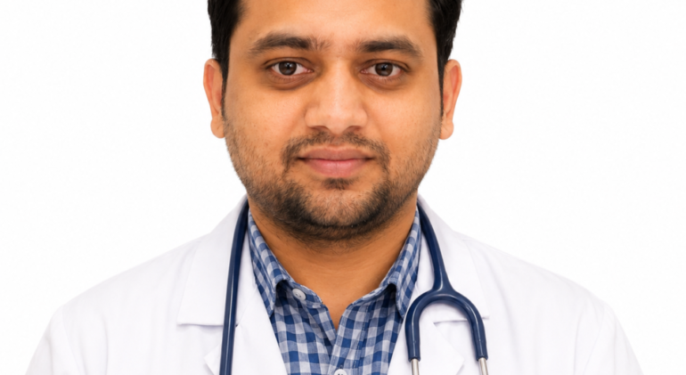 Dr-Girish-Kolambe-952x956-2